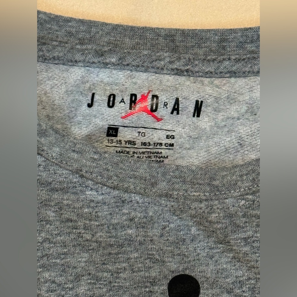 Jordan Sleeveless Youth Active Shirt XL Gray - Picture 4 of 4